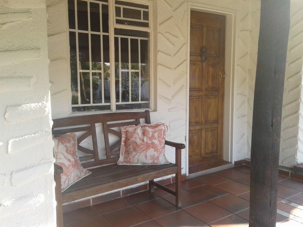 Road View Lodge Francistown Exterior photo