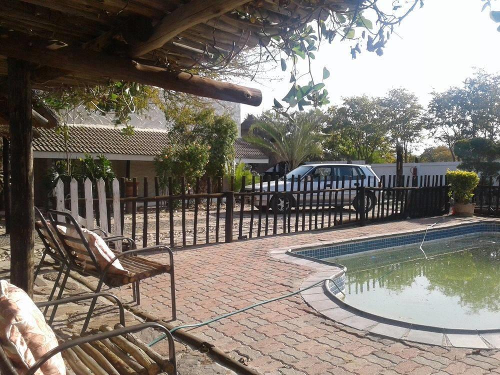Road View Lodge Francistown Exterior photo